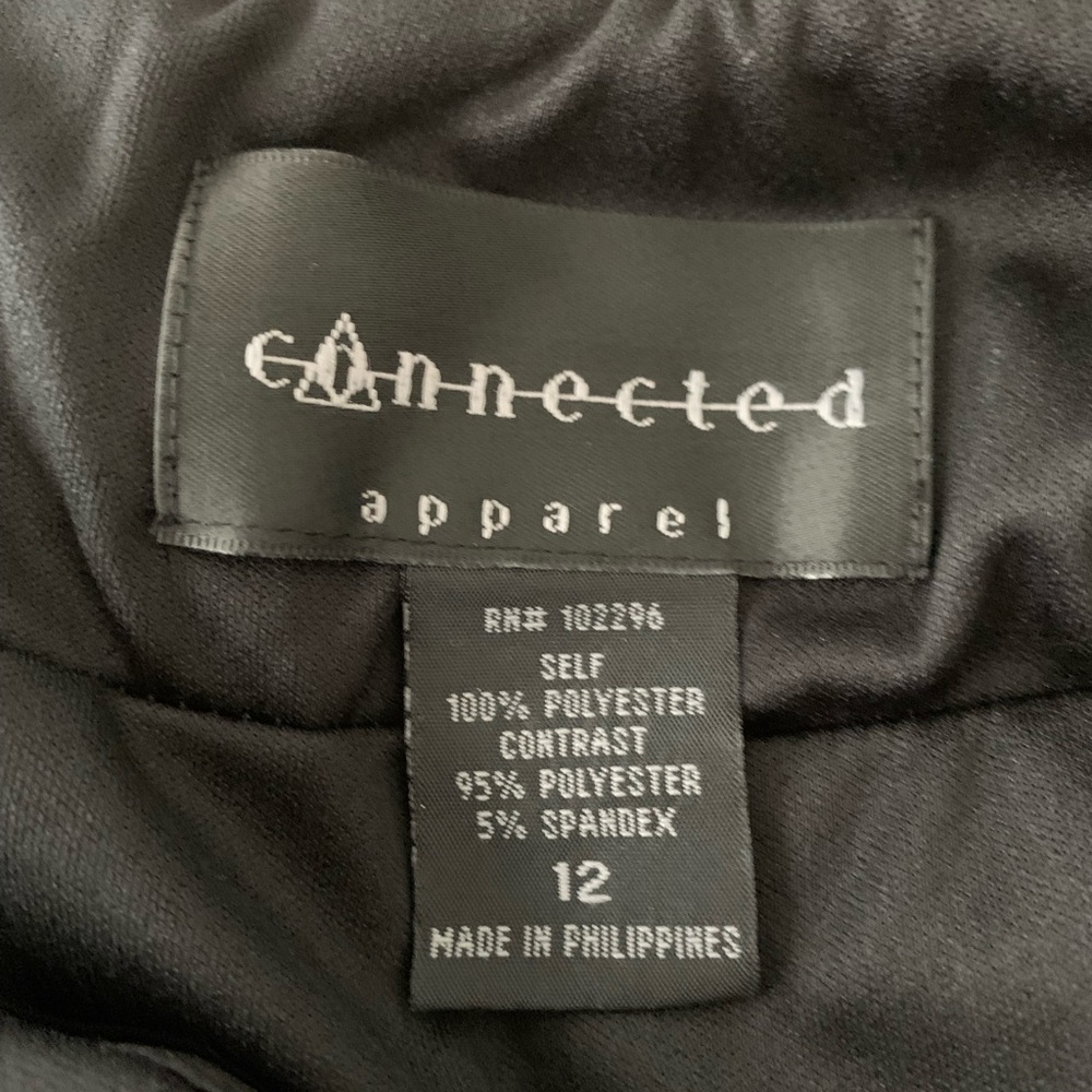 (Connected apparel) Woman’s dress with satin Skirt and a stretch on top - Picture 6 of 16
